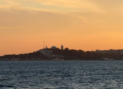 Eleanor Walsh and Lizzie Barclay represent Sinclair Gibson at the Informa Transcontinental Trusts Conference in Istanbul
